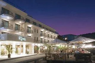 Hotel Family Hotel Balchik 2*